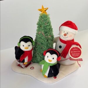 2006 Hallmark “Very Merry Trio” Christmas decor. with tag. Works great.